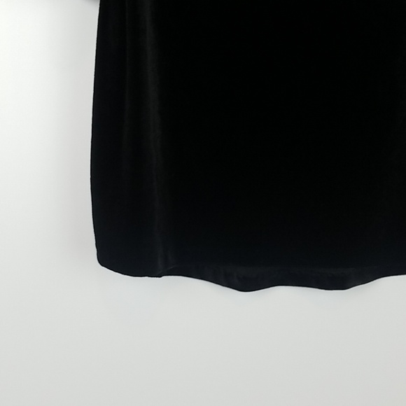 AQUA | BLACK VELVET RUFFLE SLEEVE SHIRT - Picture 2 of 7